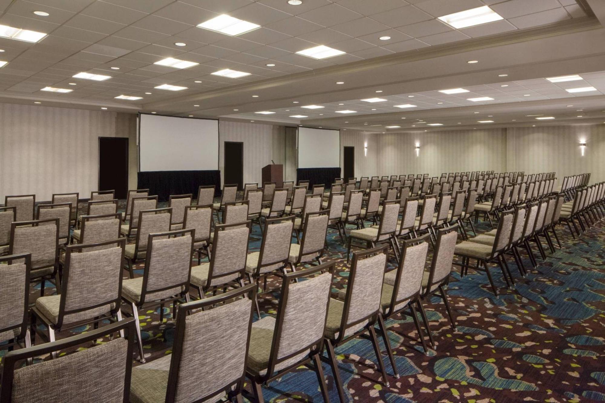 Dallas Marriott Suites Medical/Market Center Zewnętrze zdjęcie