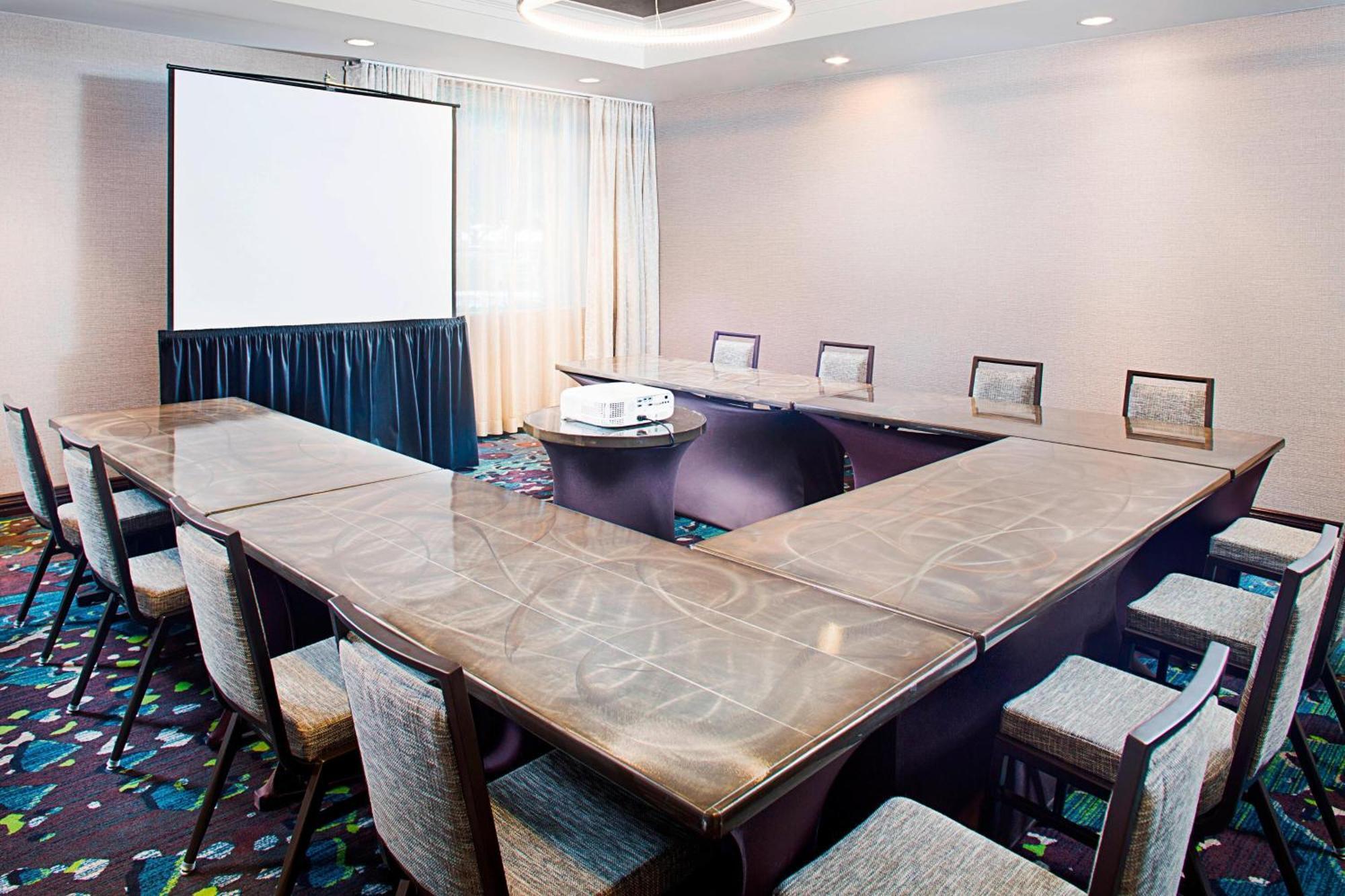 Dallas Marriott Suites Medical/Market Center Zewnętrze zdjęcie