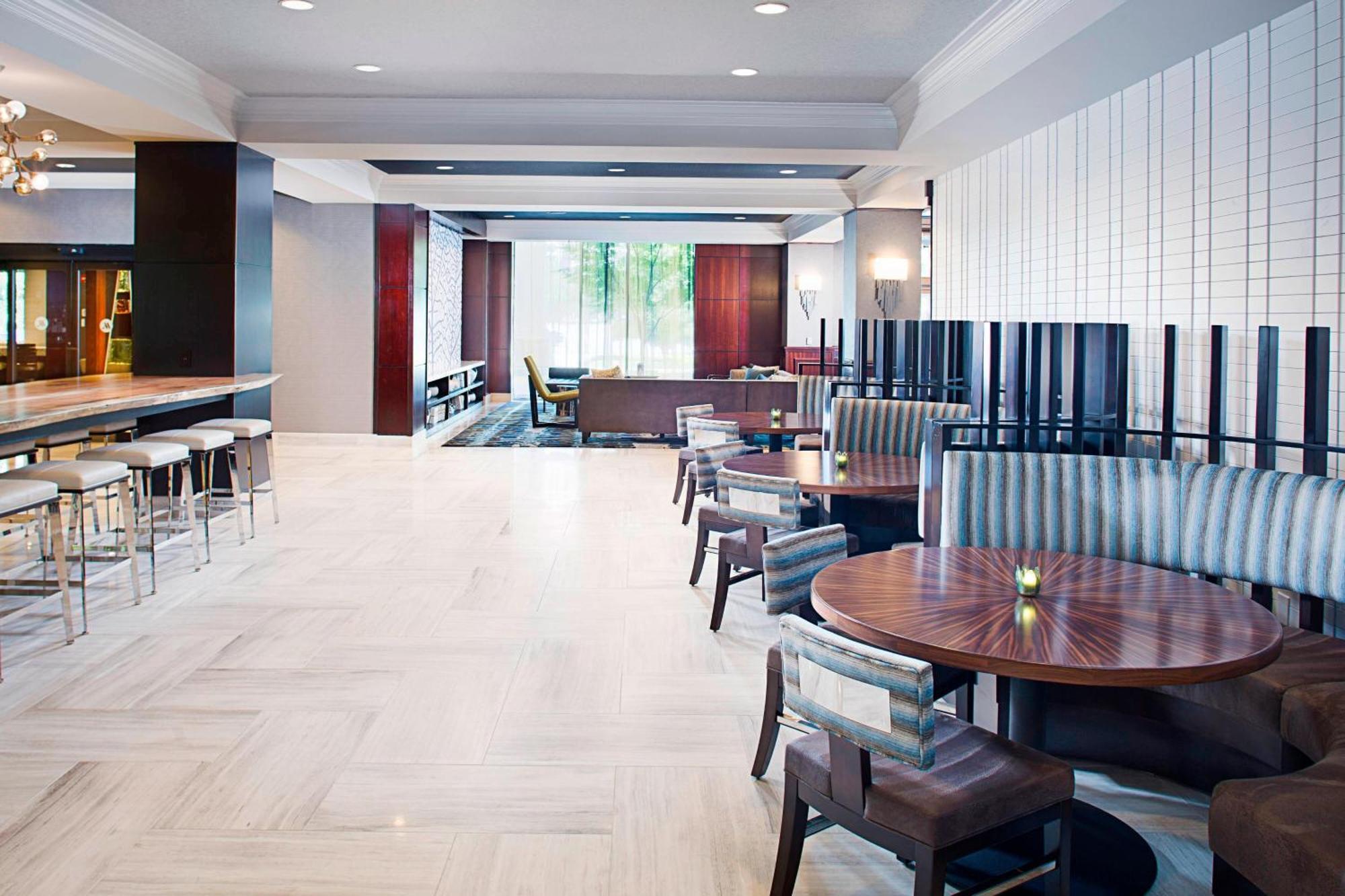 Dallas Marriott Suites Medical/Market Center Zewnętrze zdjęcie