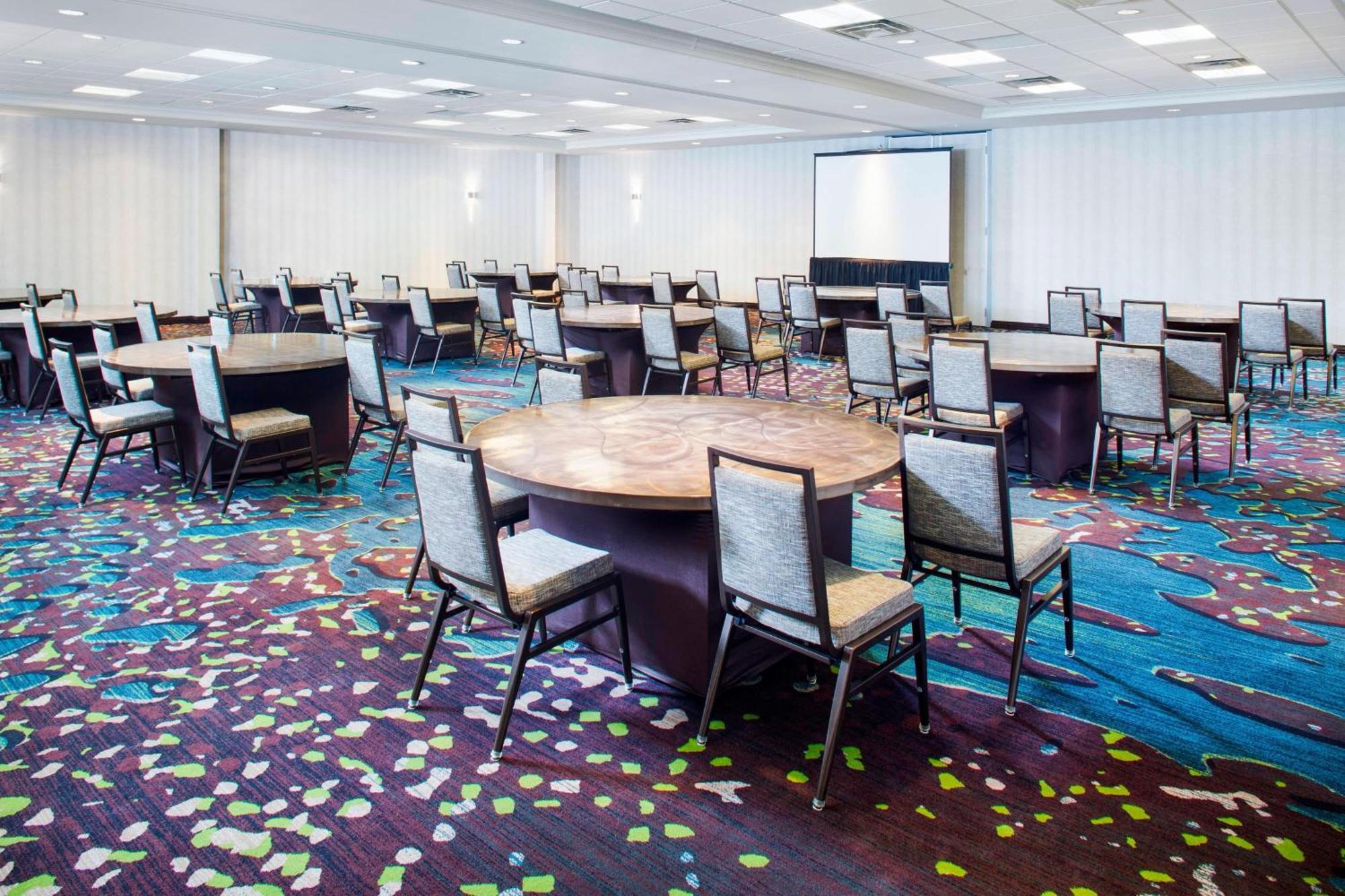 Dallas Marriott Suites Medical/Market Center Zewnętrze zdjęcie