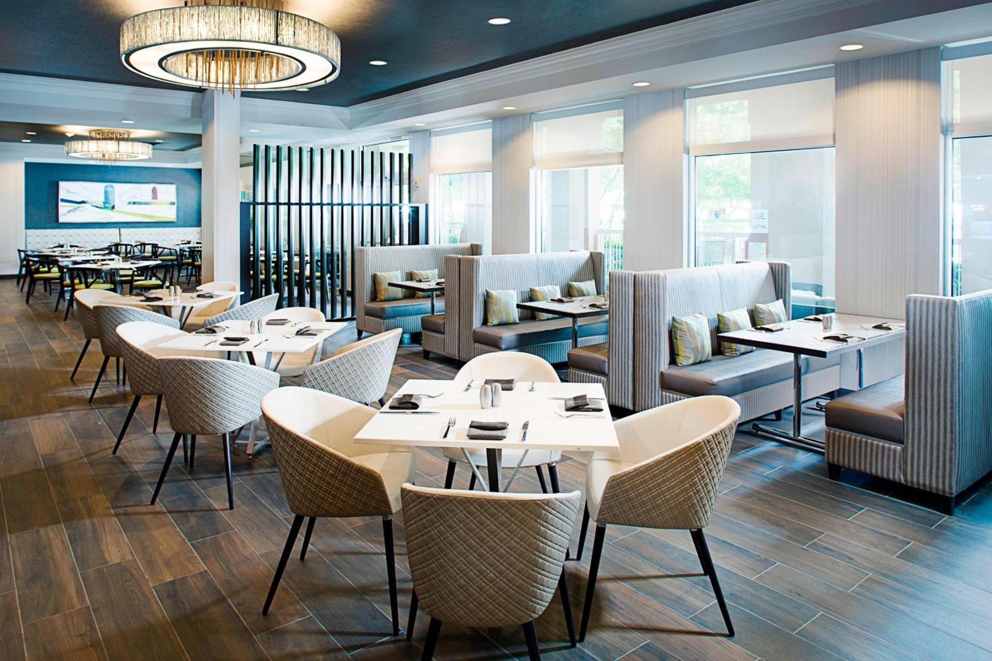 Dallas Marriott Suites Medical/Market Center Zewnętrze zdjęcie