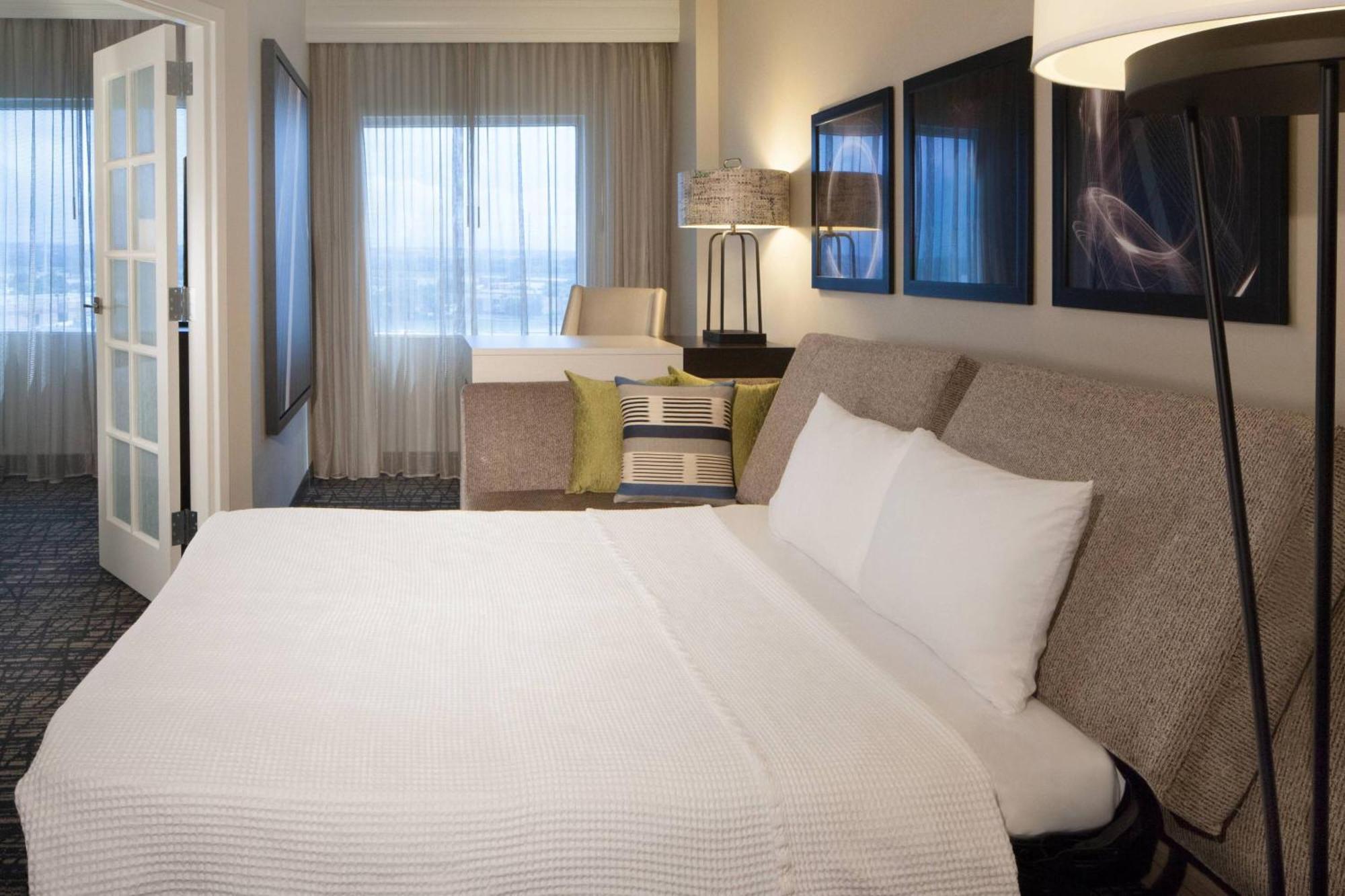 Dallas Marriott Suites Medical/Market Center Zewnętrze zdjęcie